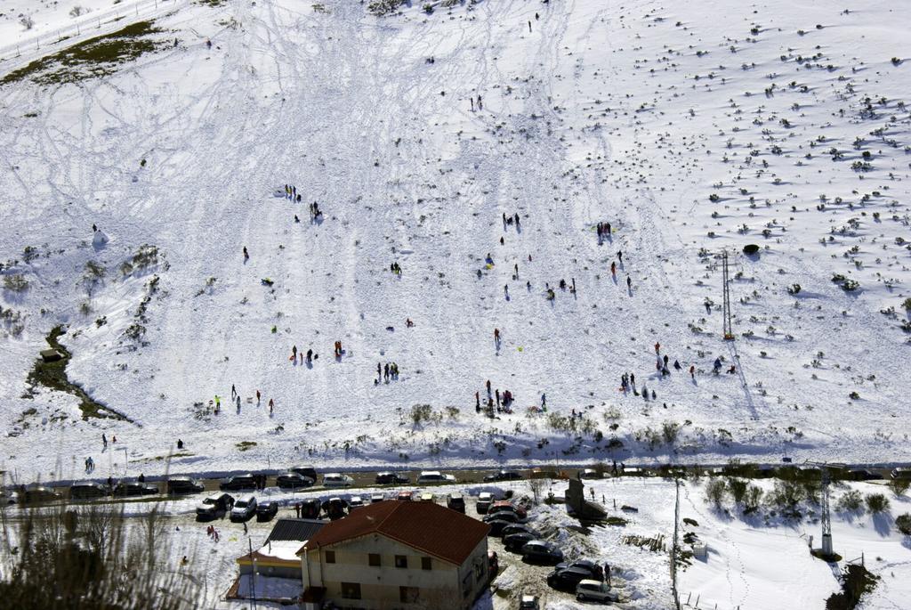 Hostal La Collada De Aralla Aralla de Luna Eksteriør bilde